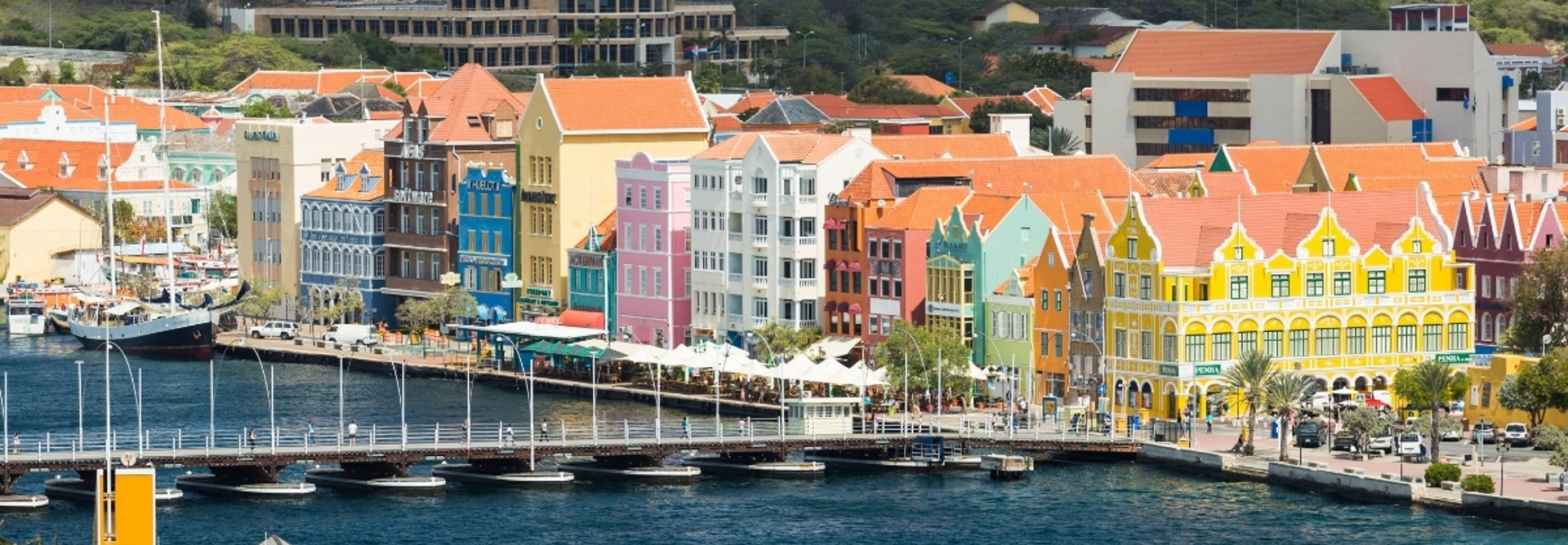 Royal Van Der Leun Electrifying Queen Emma Bridge (1)