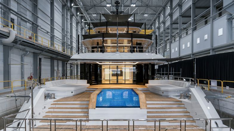 Heesenyachts Setteesettanta