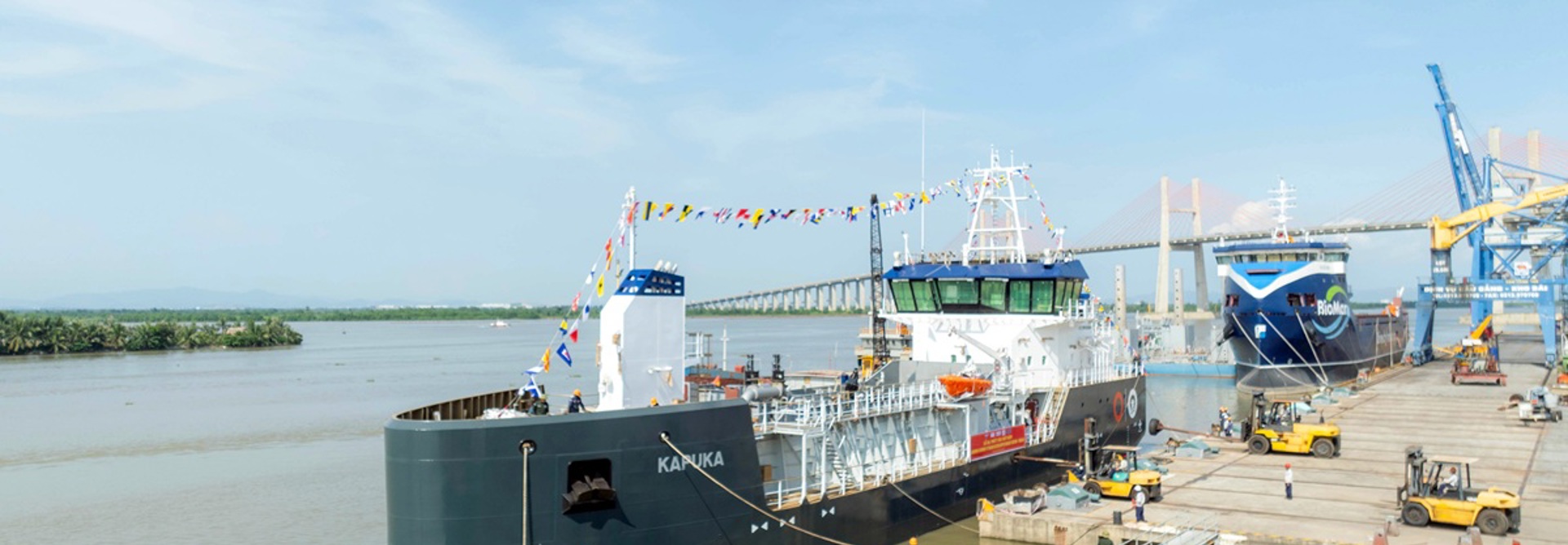 Damen (37)