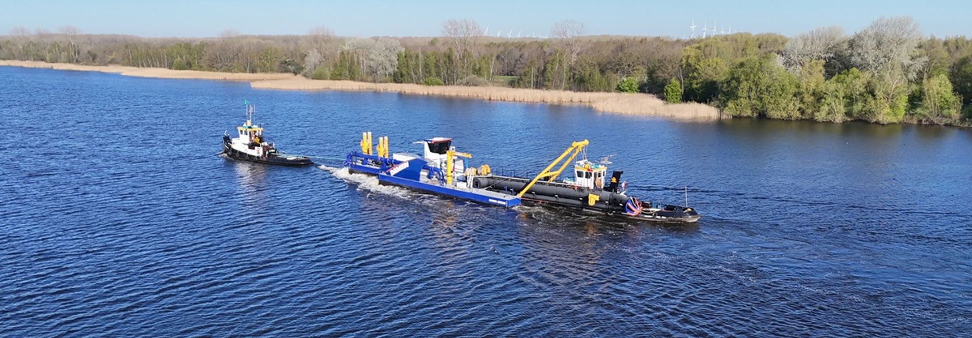 The CSD 600 Is Transported By Two Tugs To The Harbour Of Rotterdam
