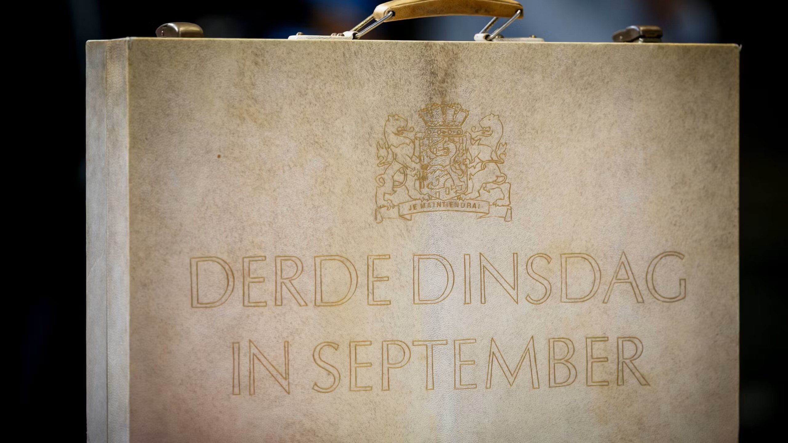 Koffertje Prinsjesdag Miljoenennota (1)