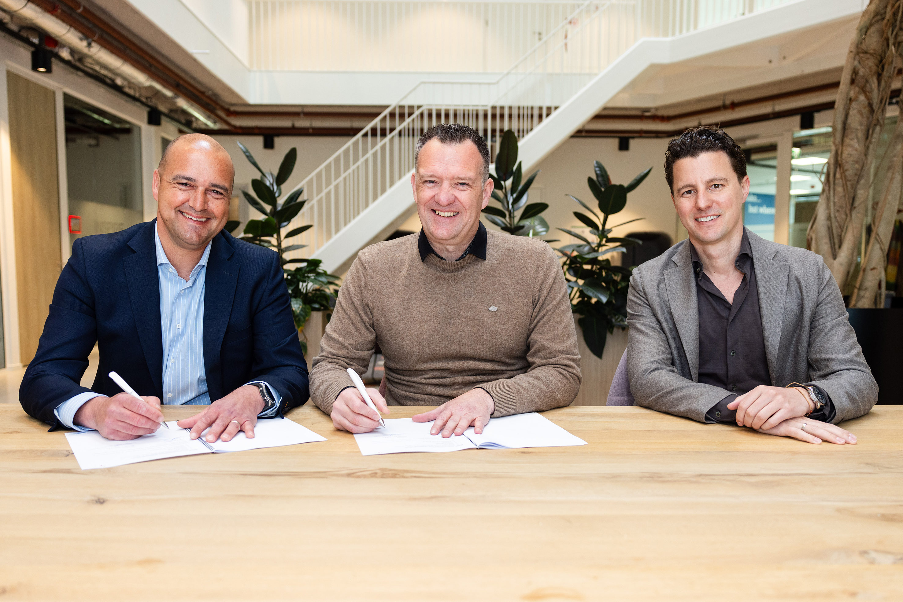 2025 Saltwater Tekenmoment Kopgebouw