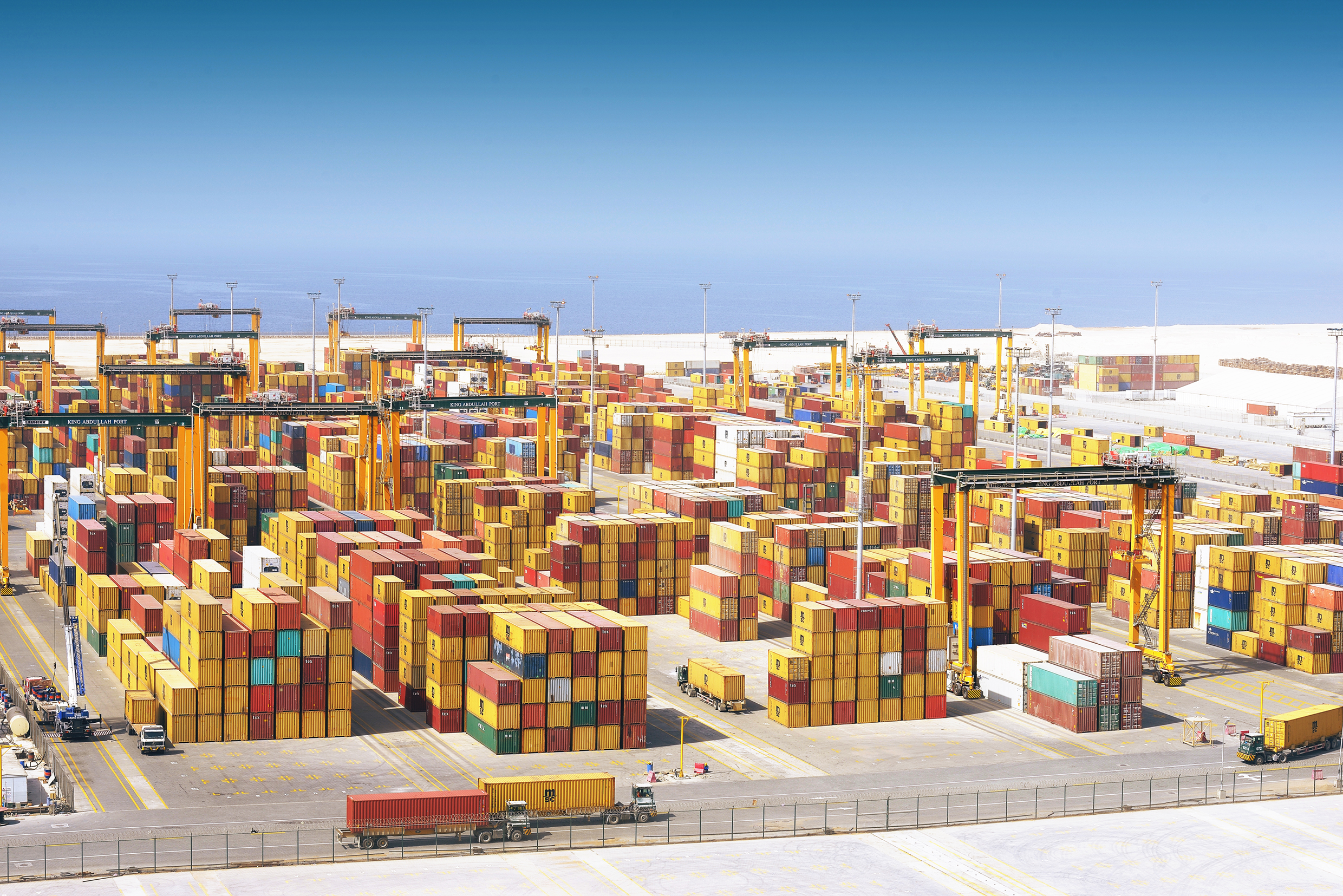 Liebherr Rtgs Productivity Worldwide 300Dpi